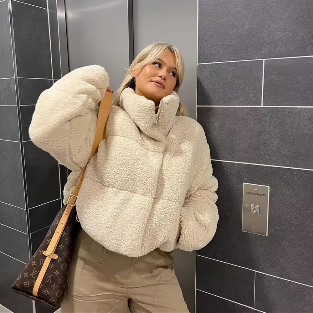 NWT Teddy Bear Jacket in Beige - Picture 2 of 4